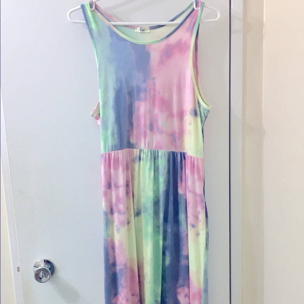 Tie dye summer maxi dress from hopes with pockets!